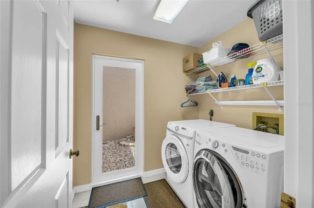 2350 Harbour Oaks Drive Longboat Key FL 34228