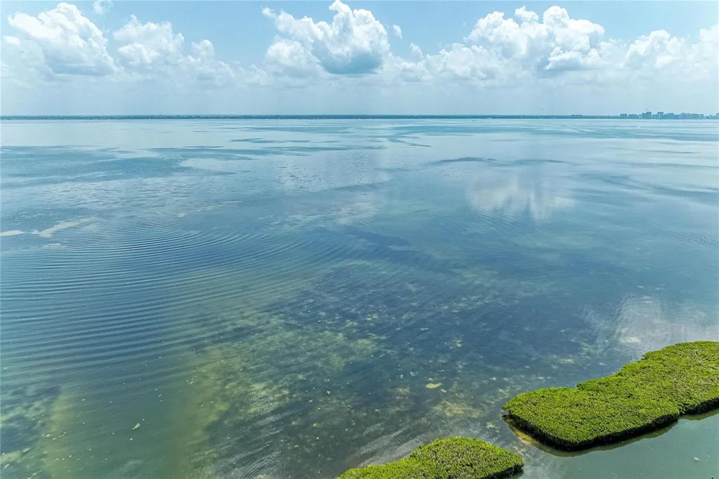 2350 Harbour Oaks Drive Longboat Key FL 34228