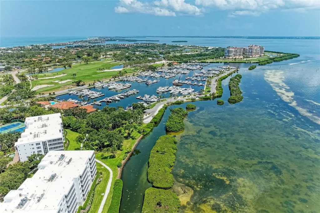 2350 Harbour Oaks Drive Longboat Key FL 34228