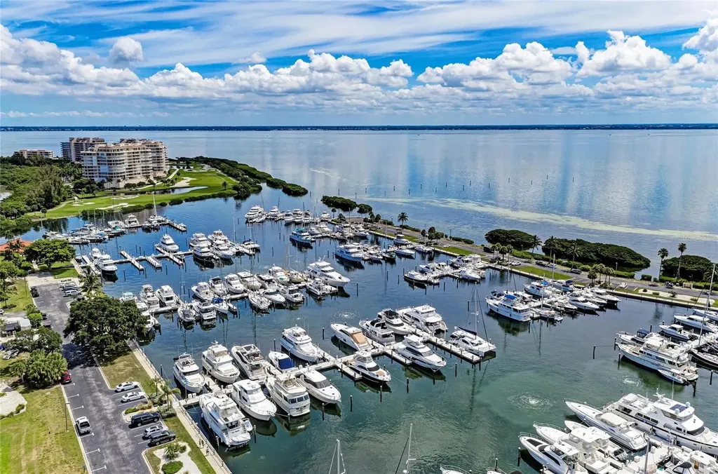 2350 Harbour Oaks Drive Longboat Key FL 34228