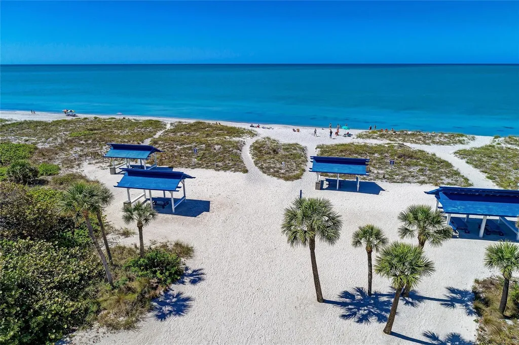 2350 Harbour Oaks Drive Longboat Key FL 34228