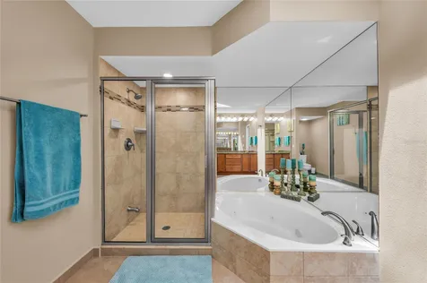 2350 Harbour Oaks Drive Longboat Key FL 34228