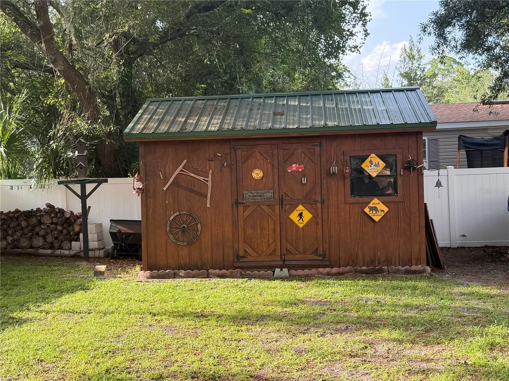 40235 Overlook Drive Eustis FL 32736