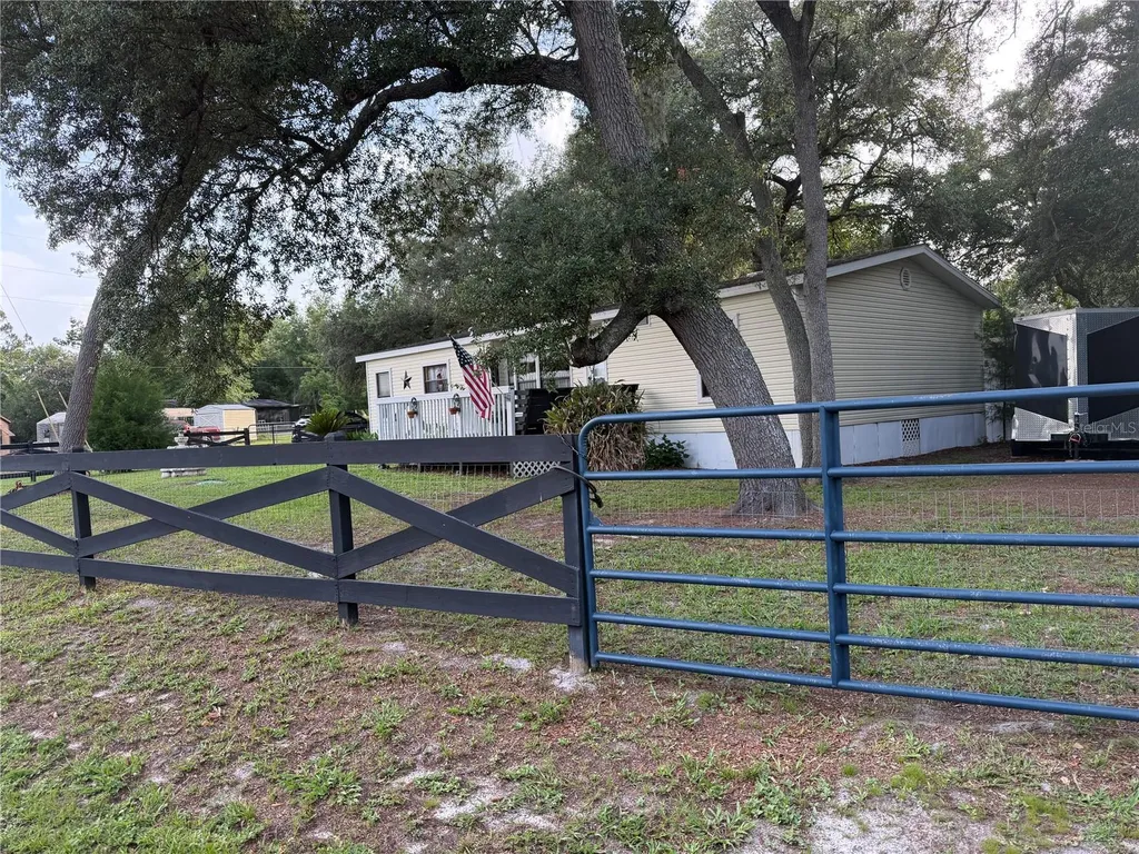40235 Overlook Drive Eustis FL 32736