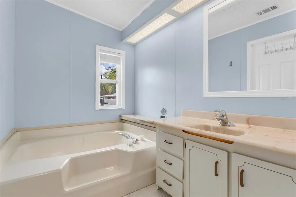 169 Pine Tree Drive Debary FL 32713