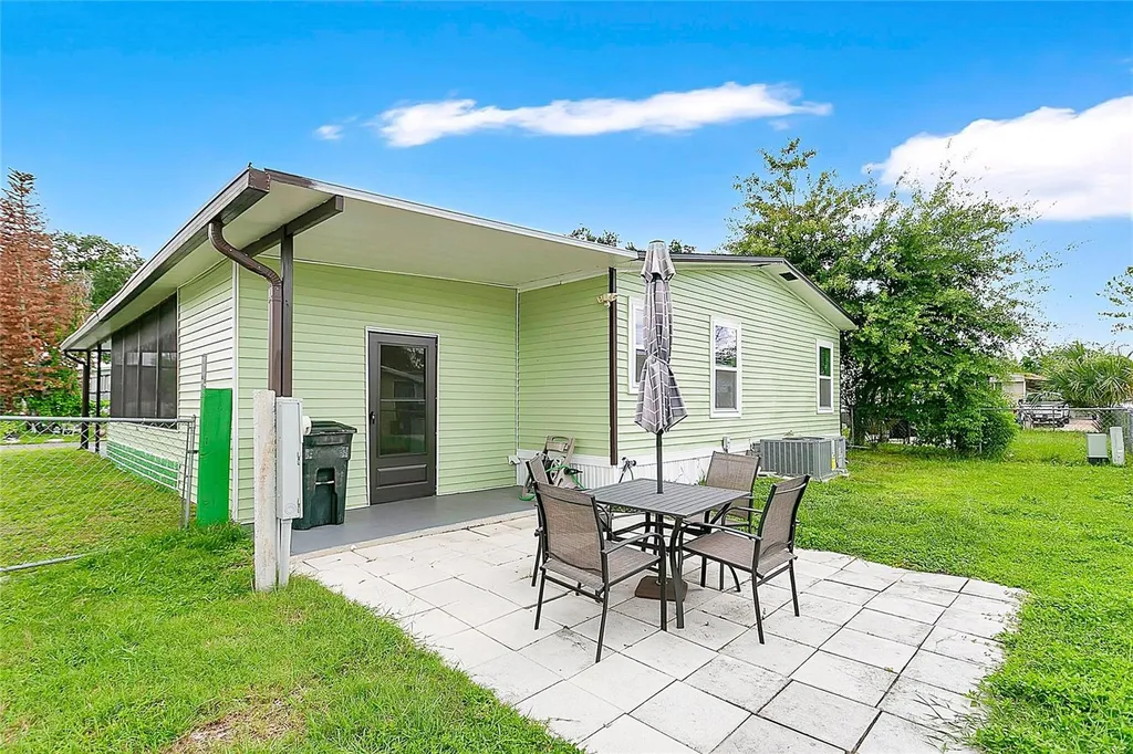 169 Pine Tree Drive Debary FL 32713