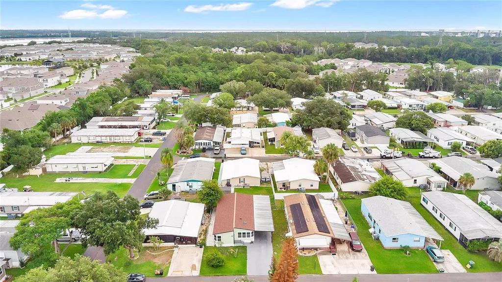 169 Pine Tree Drive Debary FL 32713