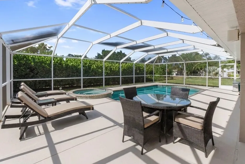 502 Saint Andrews Drive Sarasota FL 34243