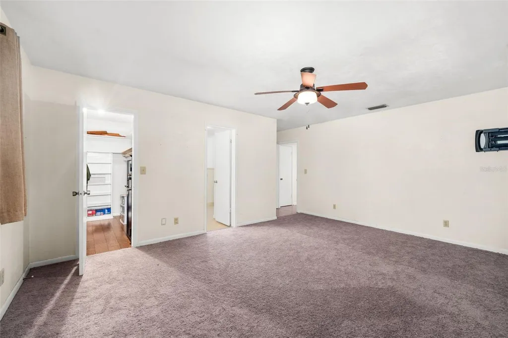 79 NW 55th Avenue Bell FL 32619