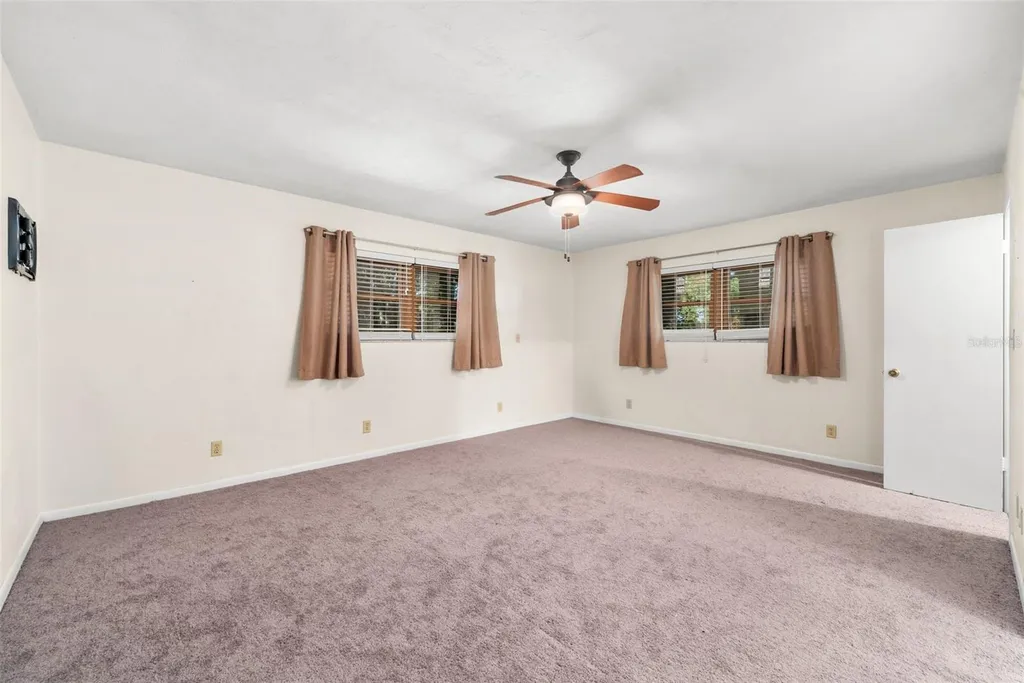79 NW 55th Avenue Bell FL 32619