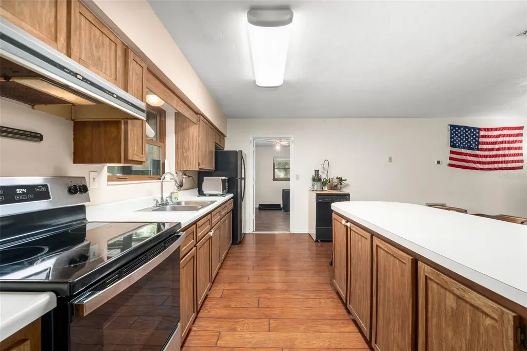 79 NW 55th Avenue Bell FL 32619