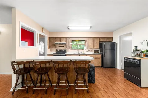 79 NW 55th Avenue Bell FL 32619