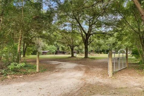 79 NW 55th Avenue Bell FL 32619