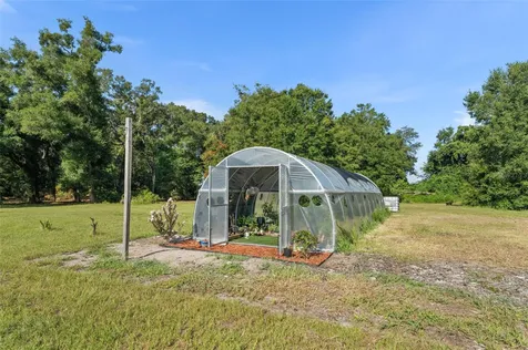 79 NW 55th Avenue Bell FL 32619