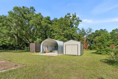 79 NW 55th Avenue Bell FL 32619