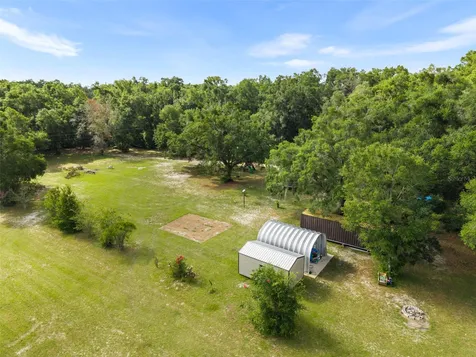 79 NW 55th Avenue Bell FL 32619