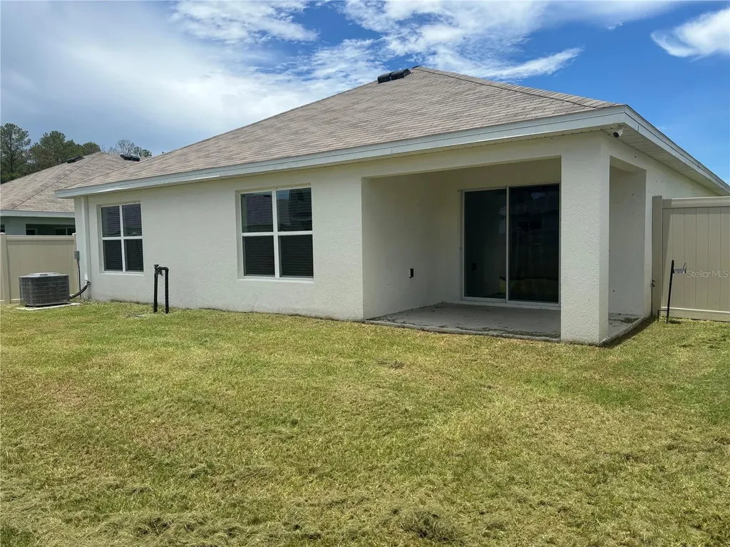 6670 SE 3rd Loop Ocala FL 34472