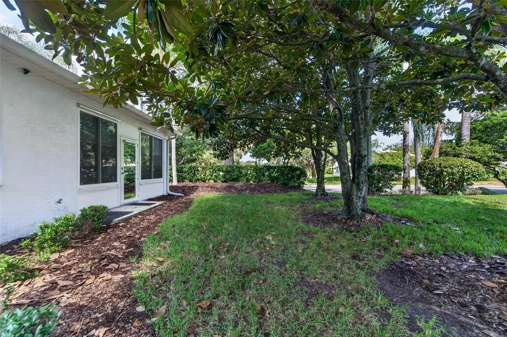 2193 Acadia Greens Drive Sun City Center FL 33573