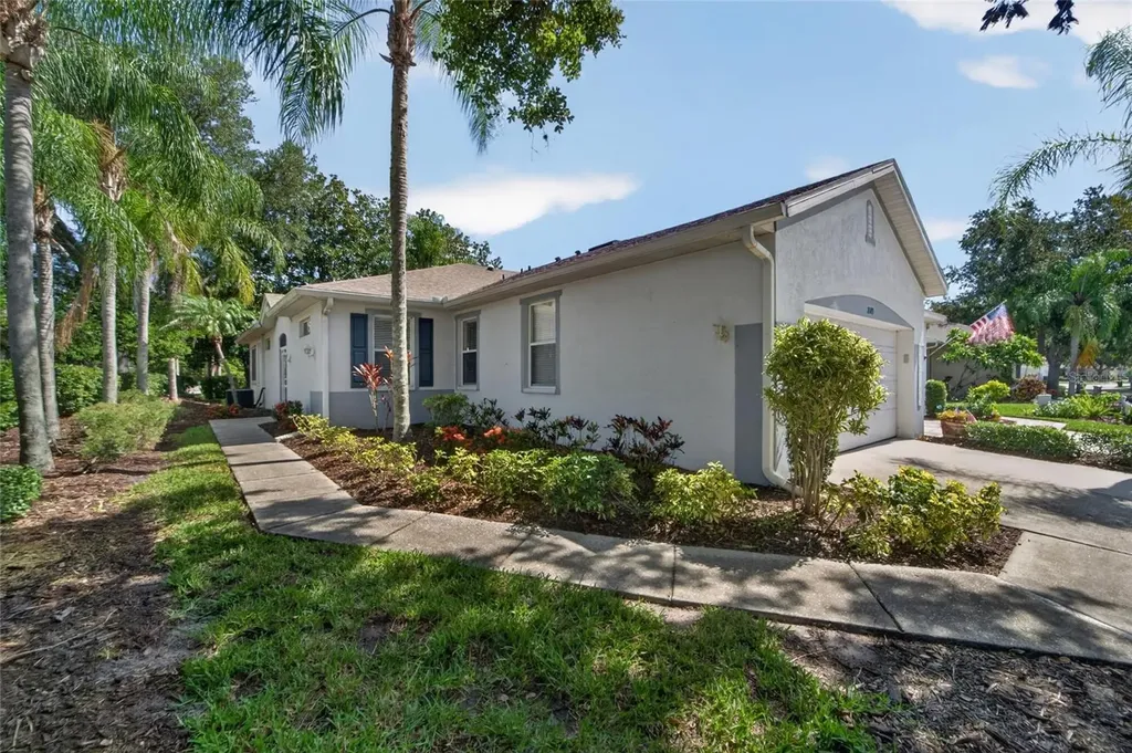 2193 Acadia Greens Drive Sun City Center FL 33573