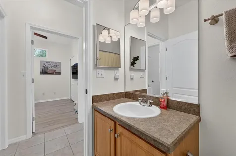 2193 Acadia Greens Drive Sun City Center FL 33573