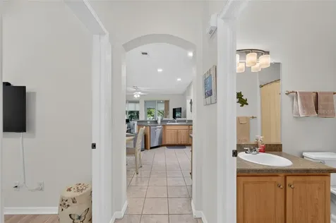 2193 Acadia Greens Drive Sun City Center FL 33573