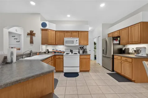2193 Acadia Greens Drive Sun City Center FL 33573