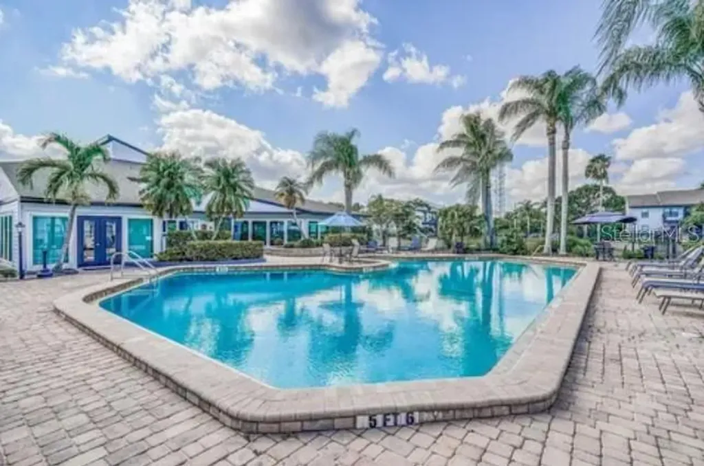 115 112th Avenue NE St Petersburg FL 33716