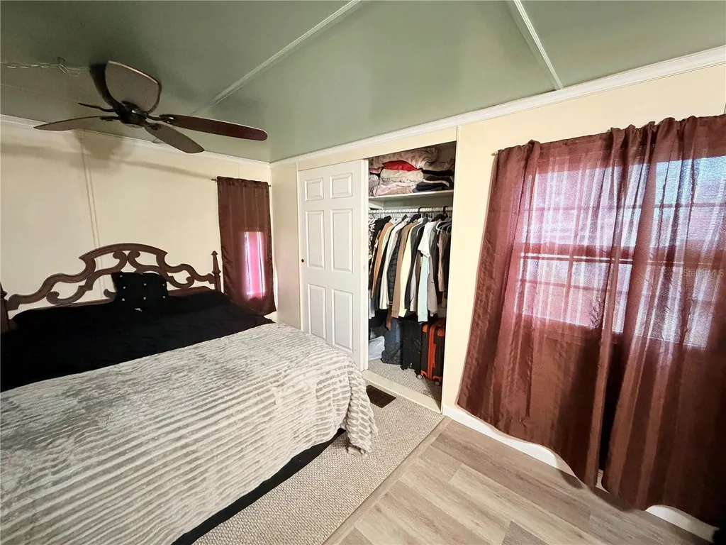 916 51st Avenue Plaza W Bradenton FL 34207