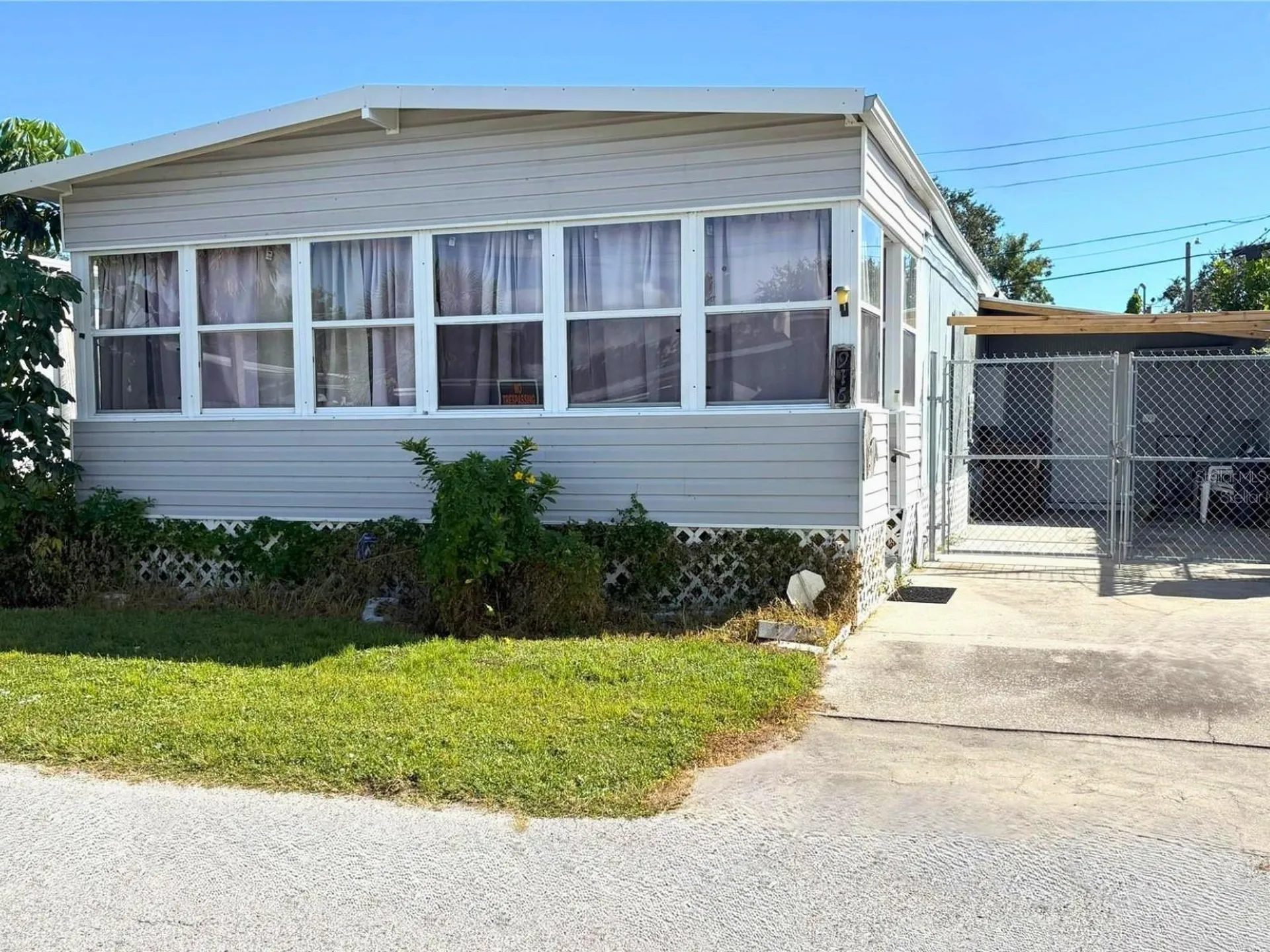 916 51st Avenue Plaza W Bradenton FL 34207