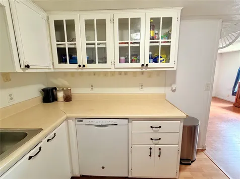916 51st Avenue Plaza W Bradenton FL 34207