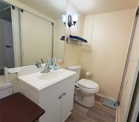 916 51st Avenue Plaza W Bradenton FL 34207