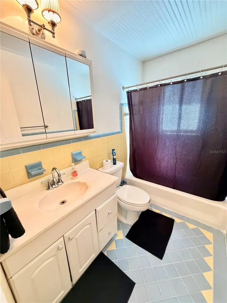 1249 Sedeeva Circle S Clearwater FL 33755