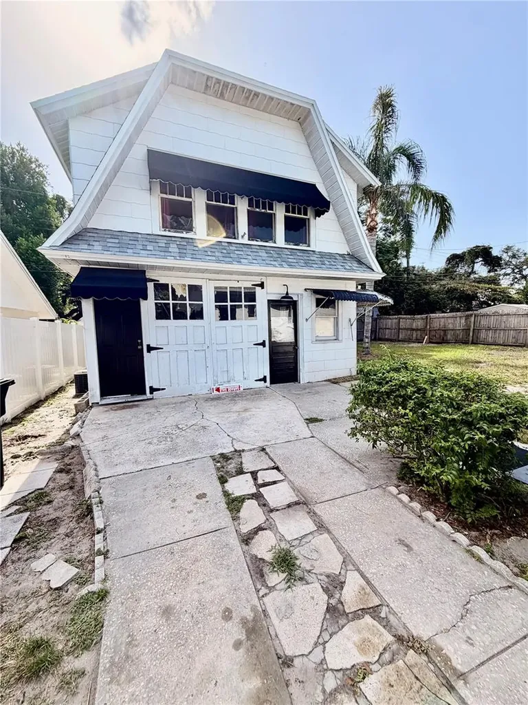 1249 Sedeeva Circle S Clearwater FL 33755