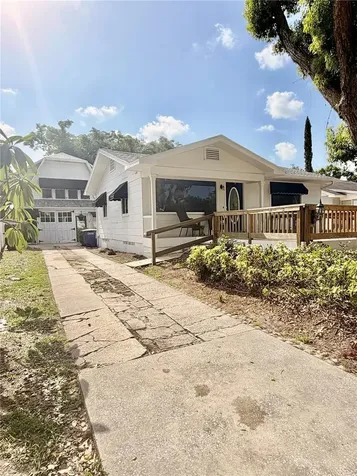 1249 Sedeeva Circle S Clearwater FL 33755