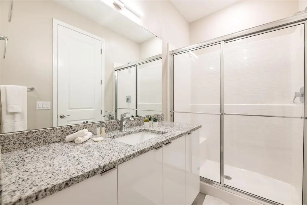 7956 Formosa Valley Place Kissimmee FL 34747