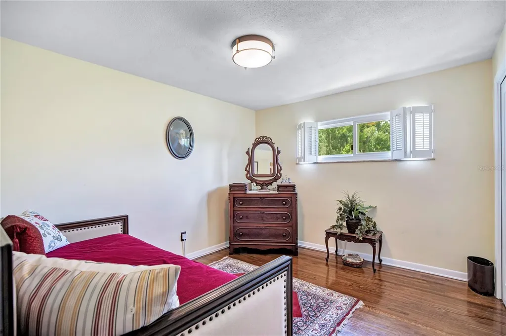 800 Gatlin Avenue Orlando FL 32806