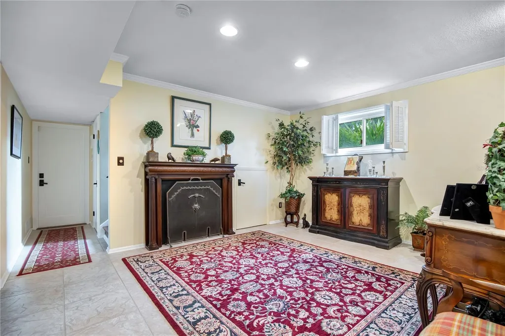 800 Gatlin Avenue Orlando FL 32806