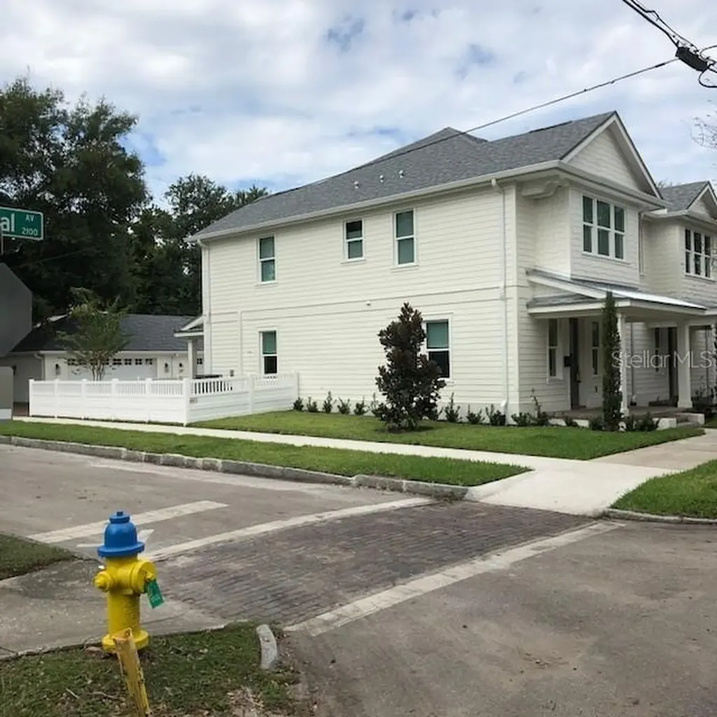 2204 N Central Avenue Tampa FL 33602