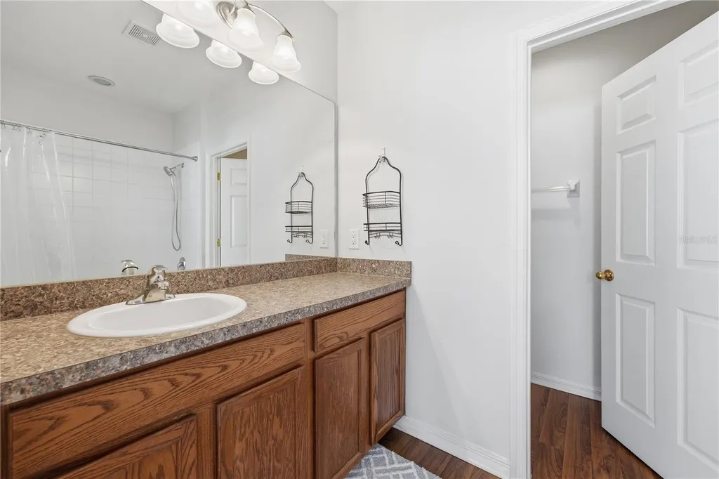 1346 Grantham Drive Sarasota FL 34234