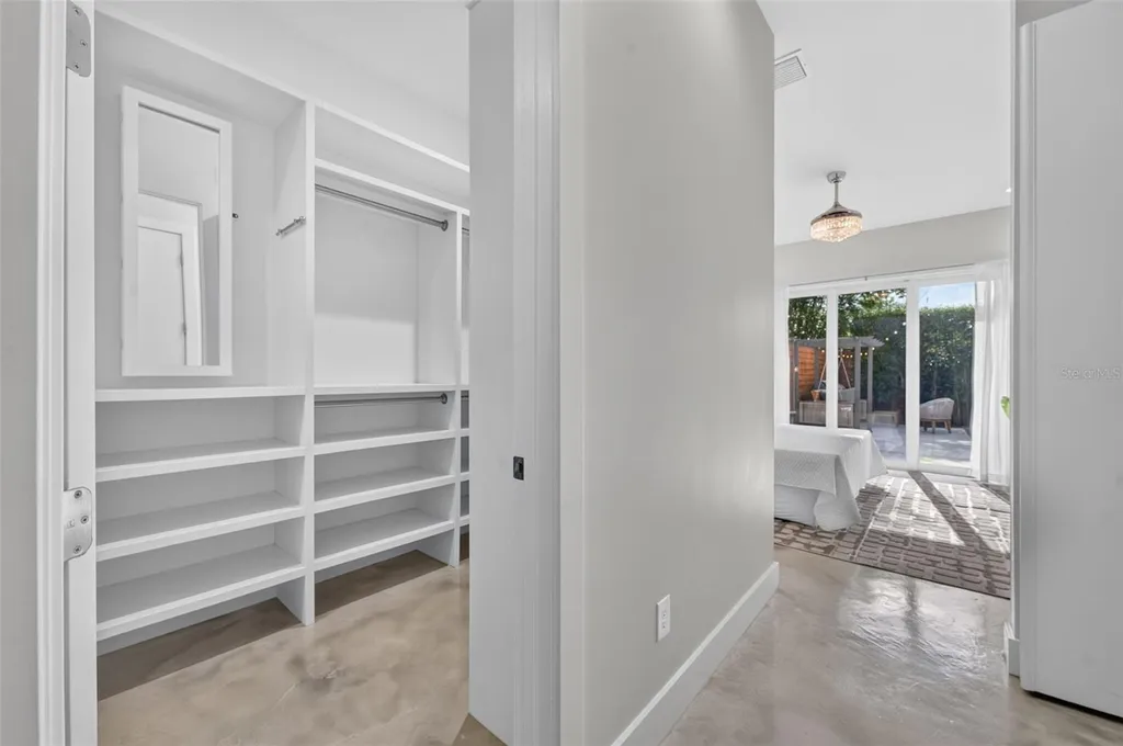 1424 Ridgewood Avenue Maitland FL 32751