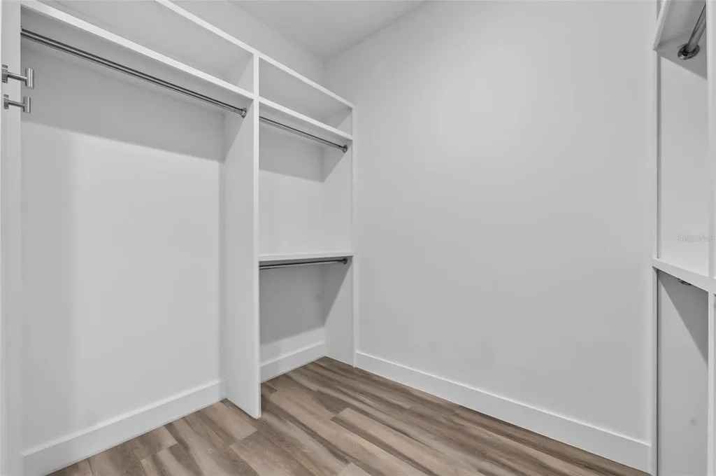 1424 Ridgewood Avenue Maitland FL 32751