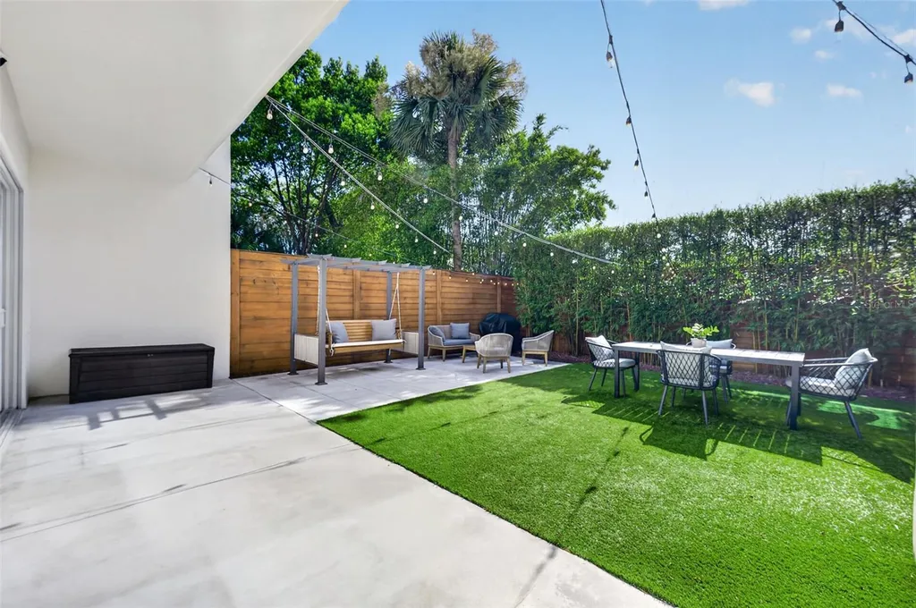 1424 Ridgewood Avenue Maitland FL 32751