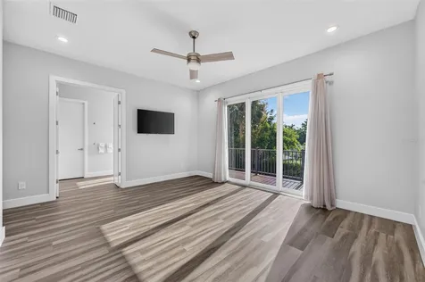 1424 Ridgewood Avenue Maitland FL 32751