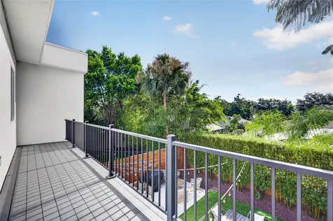 1424 Ridgewood Avenue Maitland FL 32751