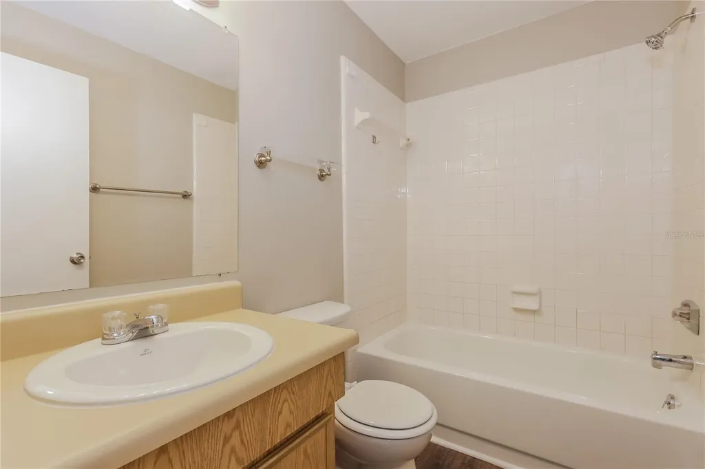 1002 Pinehaven Court Brandon FL 33511