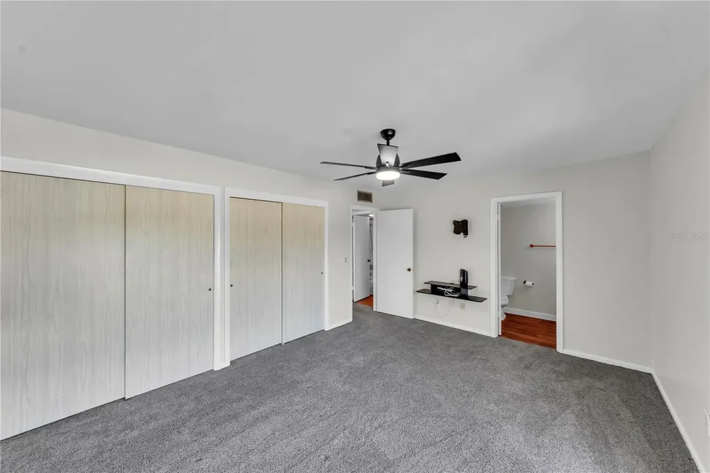4114 Pinelake Lane Tampa FL 33618