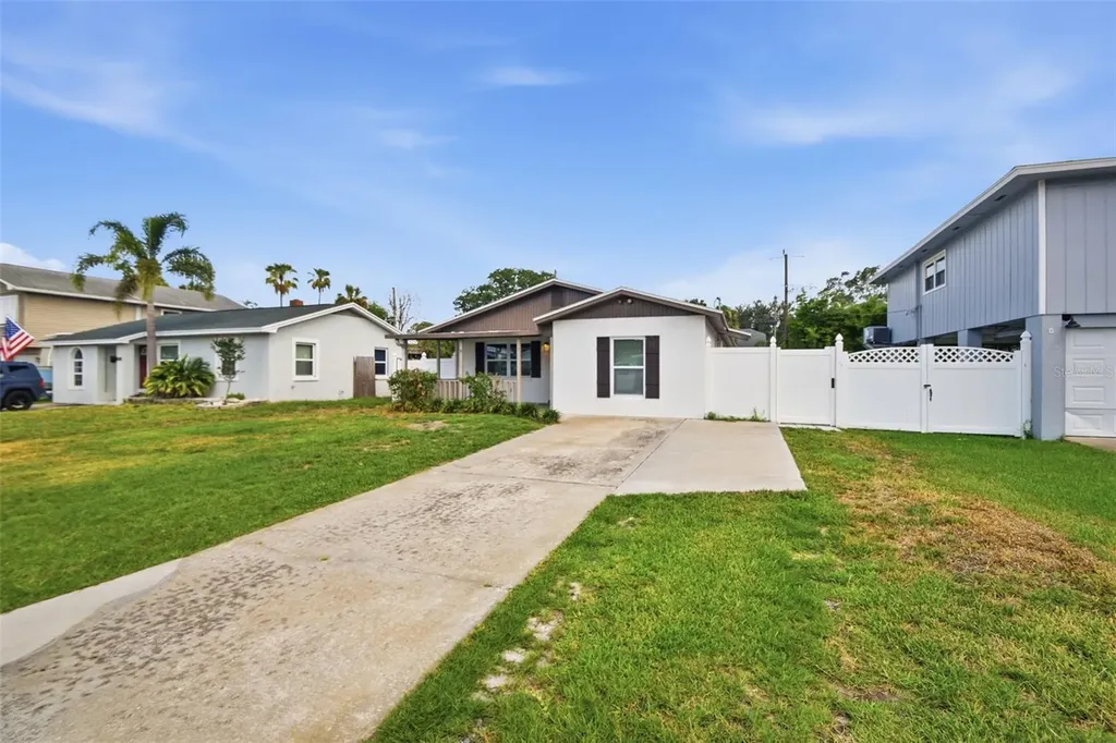 1842 Shore Acres Boulevard NE St Petersburg FL 33703