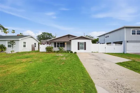 1842 Shore Acres Boulevard NE St Petersburg FL 33703