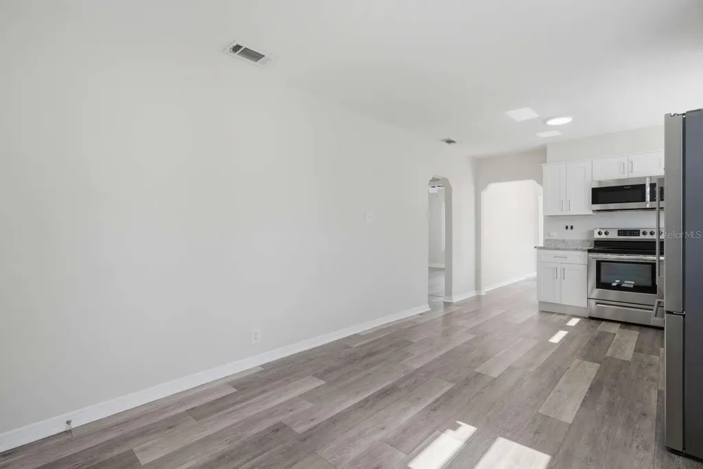2704 W Leroy Street Tampa FL 33607