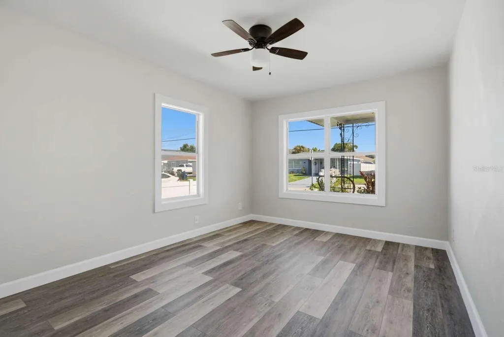 2704 W Leroy Street Tampa FL 33607